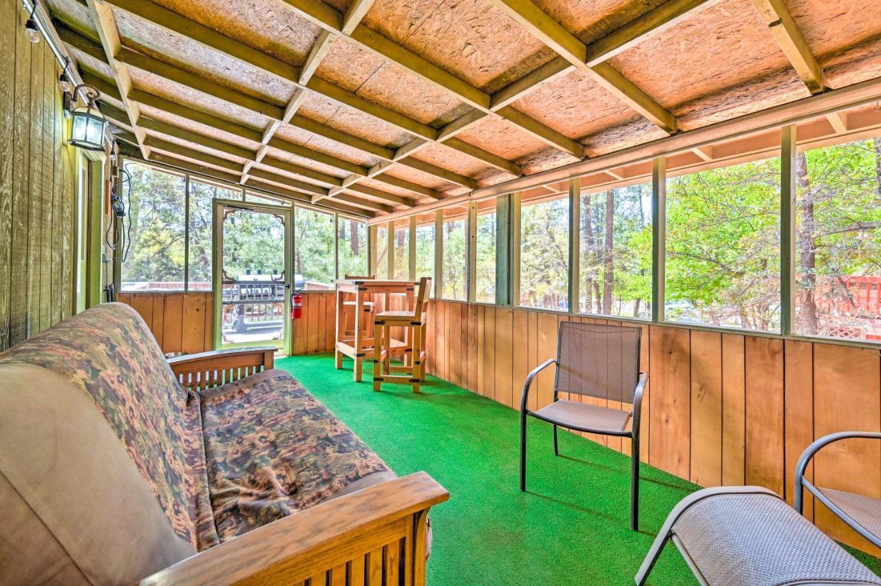 Pine Cabin In The Woods With Yard And Grill! Экстерьер фото