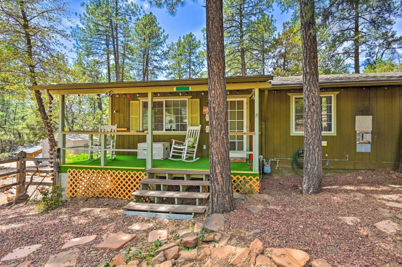 Pine Cabin In The Woods With Yard And Grill! Экстерьер фото