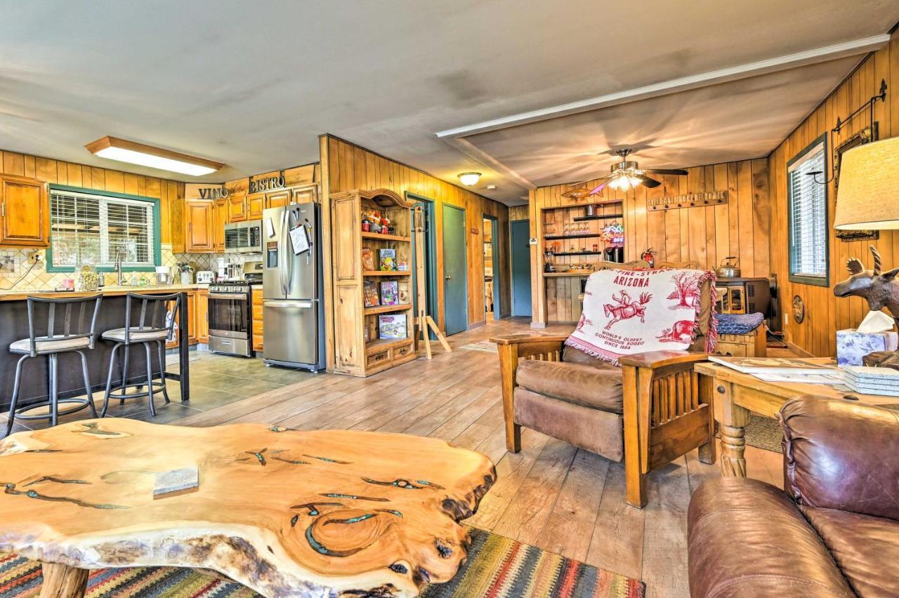 Pine Cabin In The Woods With Yard And Grill! Экстерьер фото
