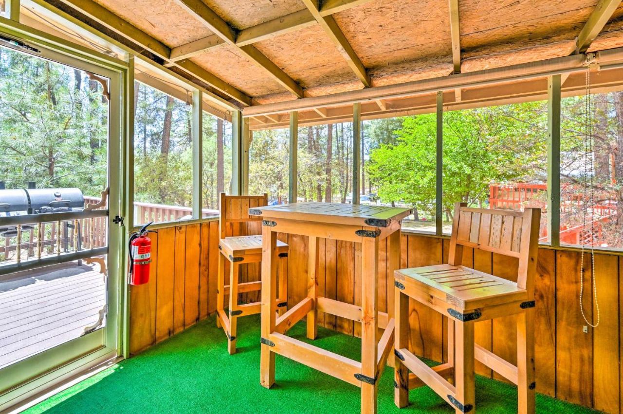 Pine Cabin In The Woods With Yard And Grill! Экстерьер фото